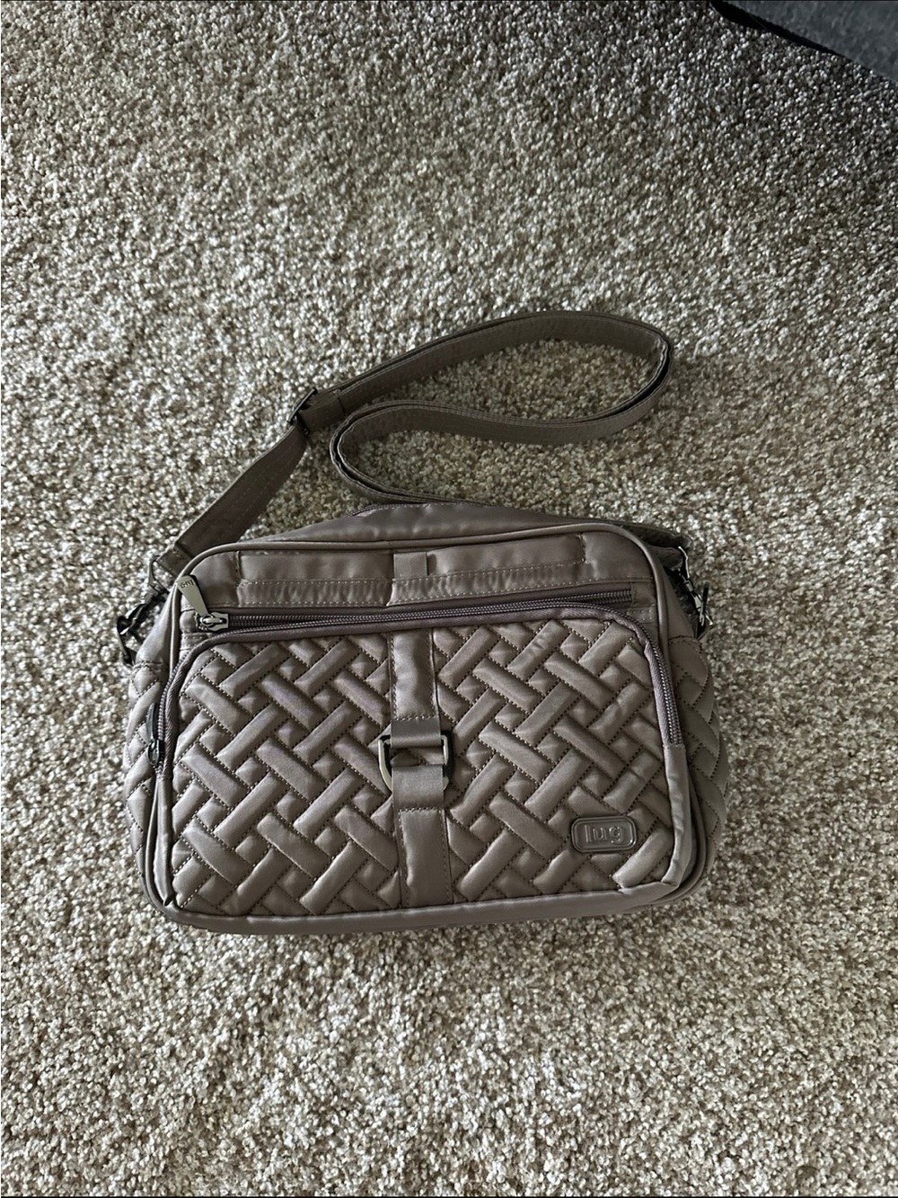 Lug carousel xl crossbody